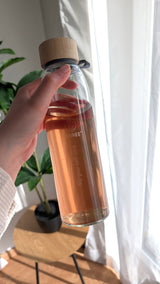 4260018197635_762-V1 Trinkflasche aus Glas.jpg