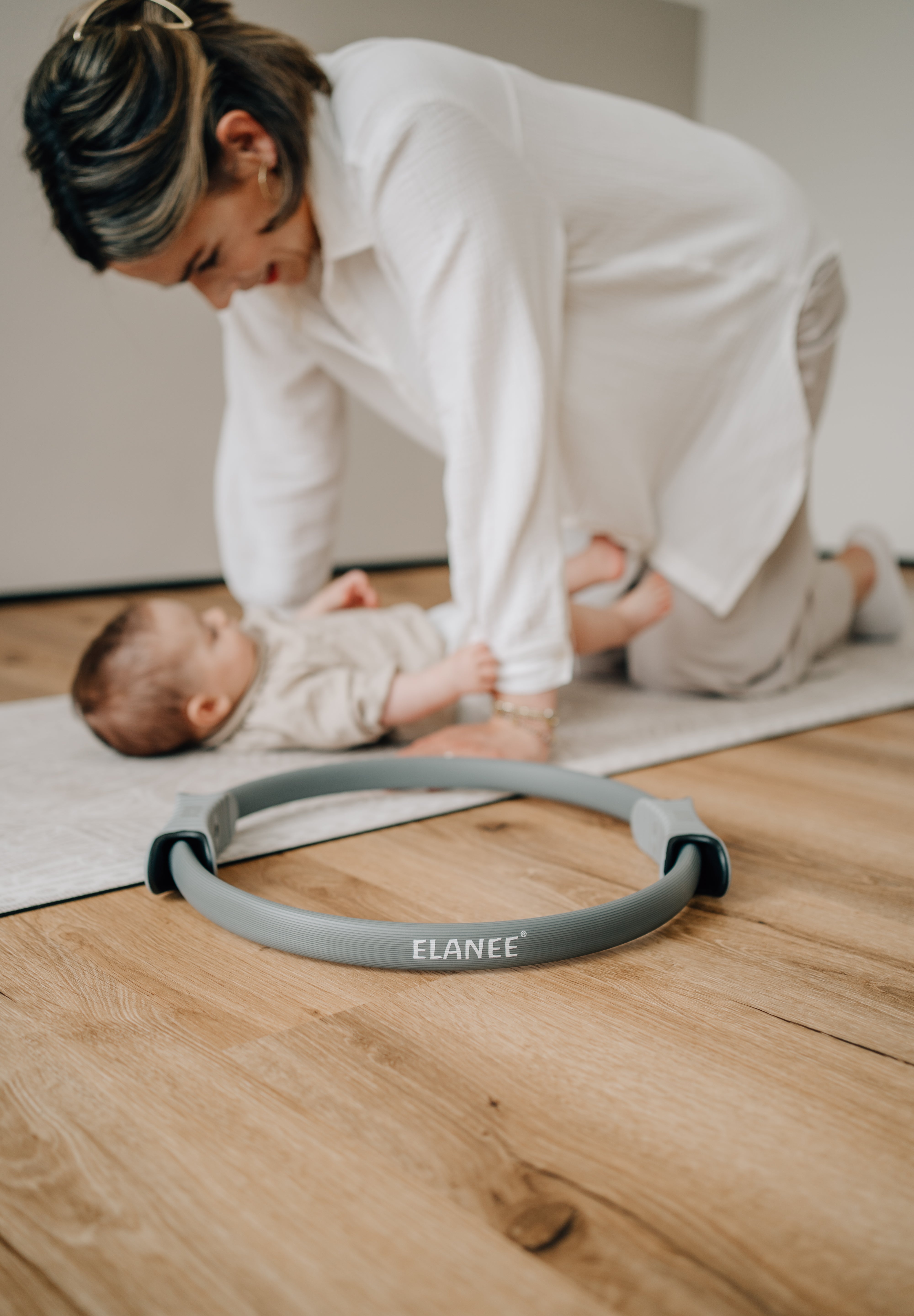 4260018197123_709-V1_Pilates-Ring.jpg