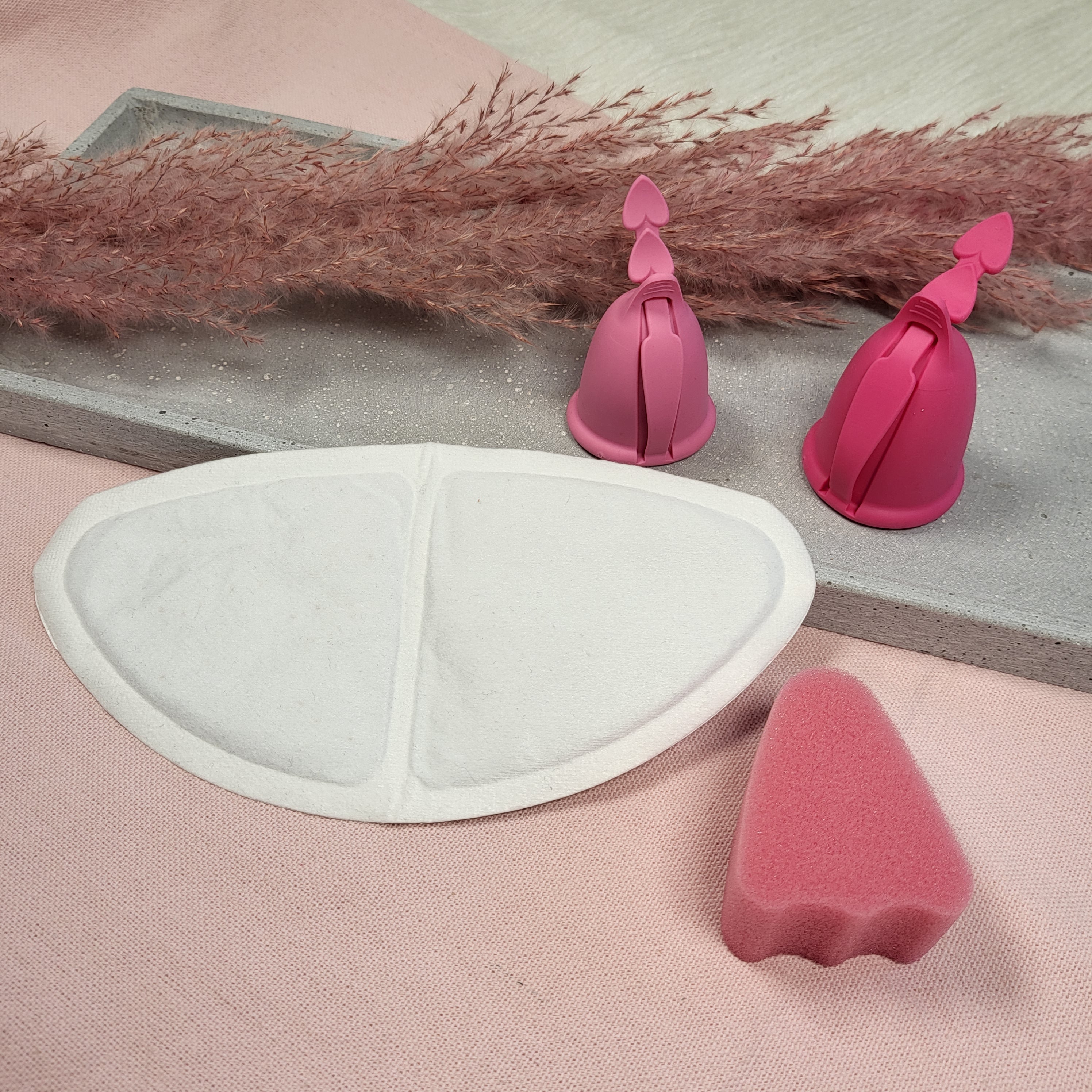 734-00_740-00_741-00_742-00_742-V3-745-00_ Menstruations-Set “Starter”_ 4260018197345_4260018197406_4260018197413_4260018197420.jpg